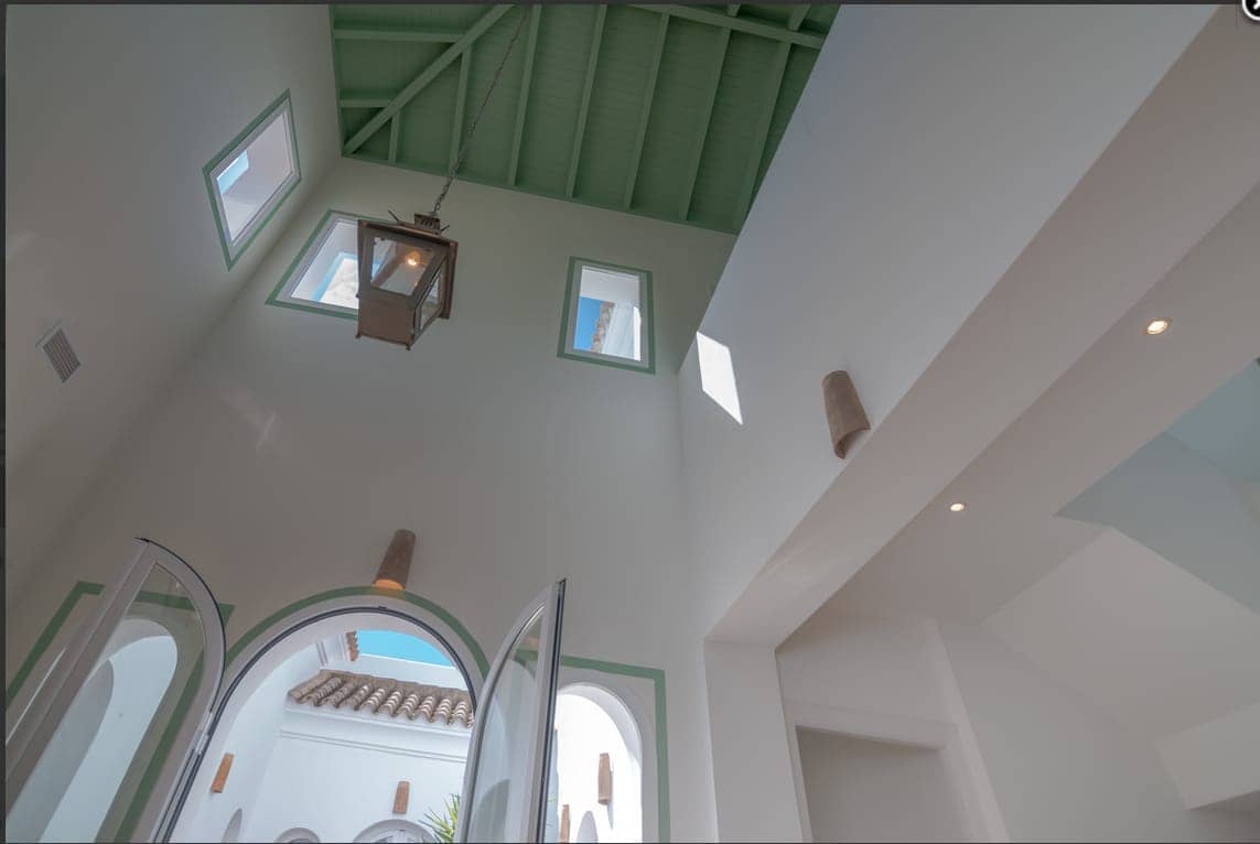 5 soveværelse Villa til salg i Benalup med swimmingpool garage - € 825.000 (Ref: 8555351)