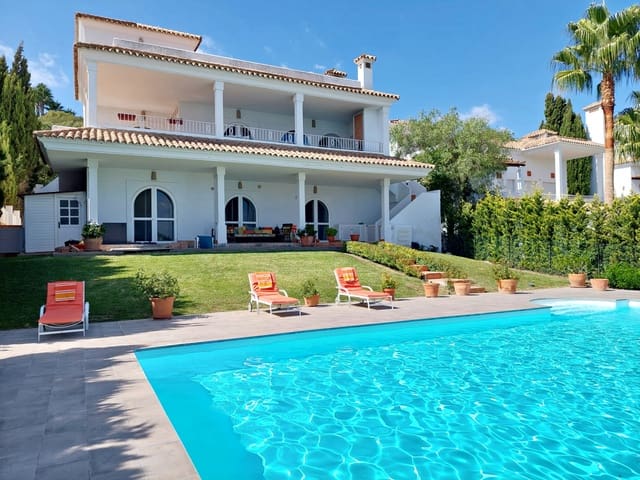 5 chambre Villa/Maison à vendre à Benalup avec piscine garage - 825 000 € (Ref: 8555351)