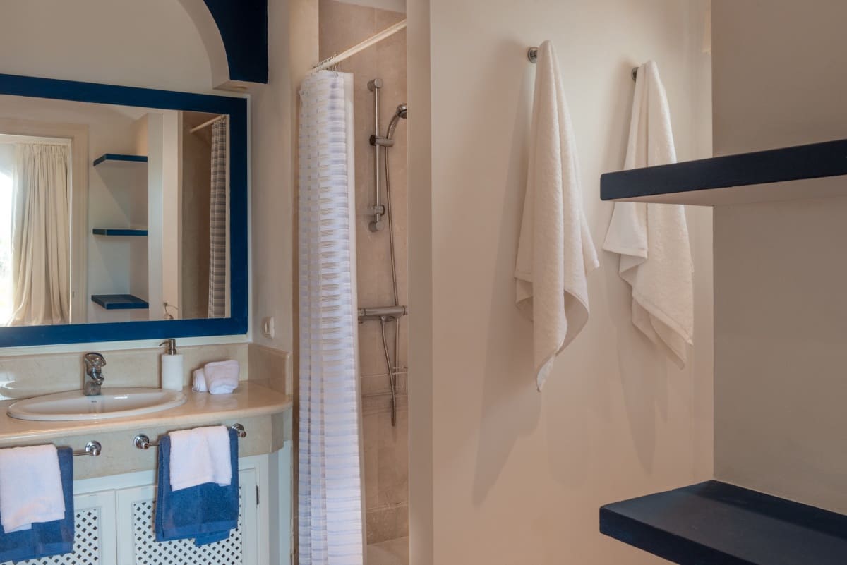 5 soveværelse Villa til salg i Benalup med swimmingpool garage - € 825.000 (Ref: 8555351)