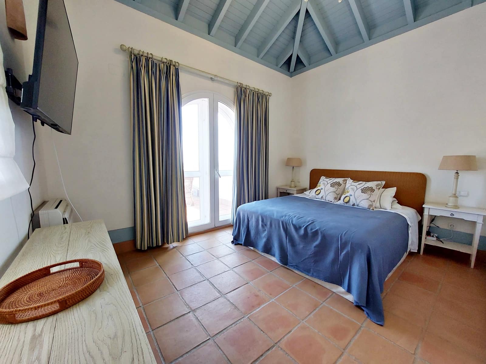 5 soveværelse Villa til salg i Benalup med swimmingpool garage - € 825.000 (Ref: 8555351)