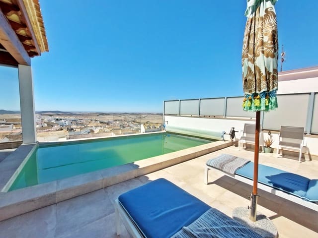 3 bedroom Townhouse for sale in Medina-Sidonia with pool - € 575,000 (Ref: 8578444)