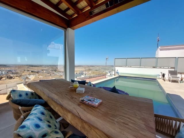 3 bedroom Townhouse for sale in Medina-Sidonia with pool - € 575,000 (Ref: 8578444)