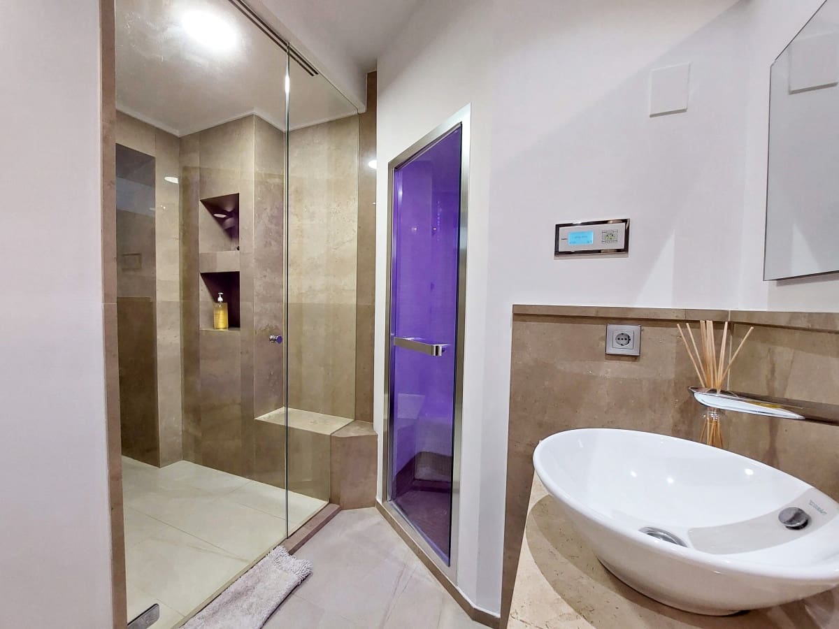 3 soveværelse Lejlighed til salg i Cadiz by - € 780.000 (Ref: 8736574)