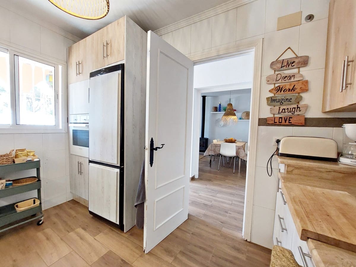 4 soveværelse Villa til salg i Chiclana de la Frontera med swimmingpool garage - € 375.000 (Ref: 8971696)