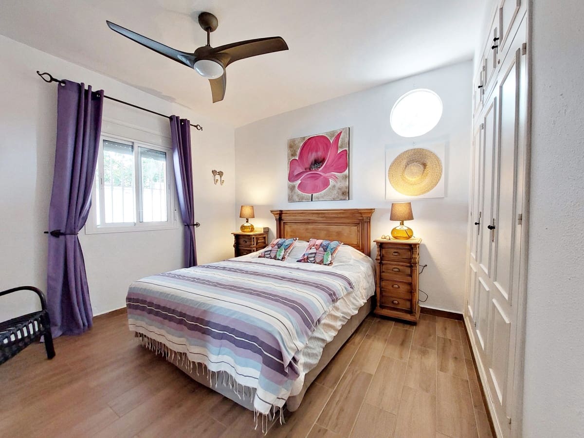 4 soveværelse Villa til salg i Chiclana de la Frontera med swimmingpool garage - € 375.000 (Ref: 8971696)