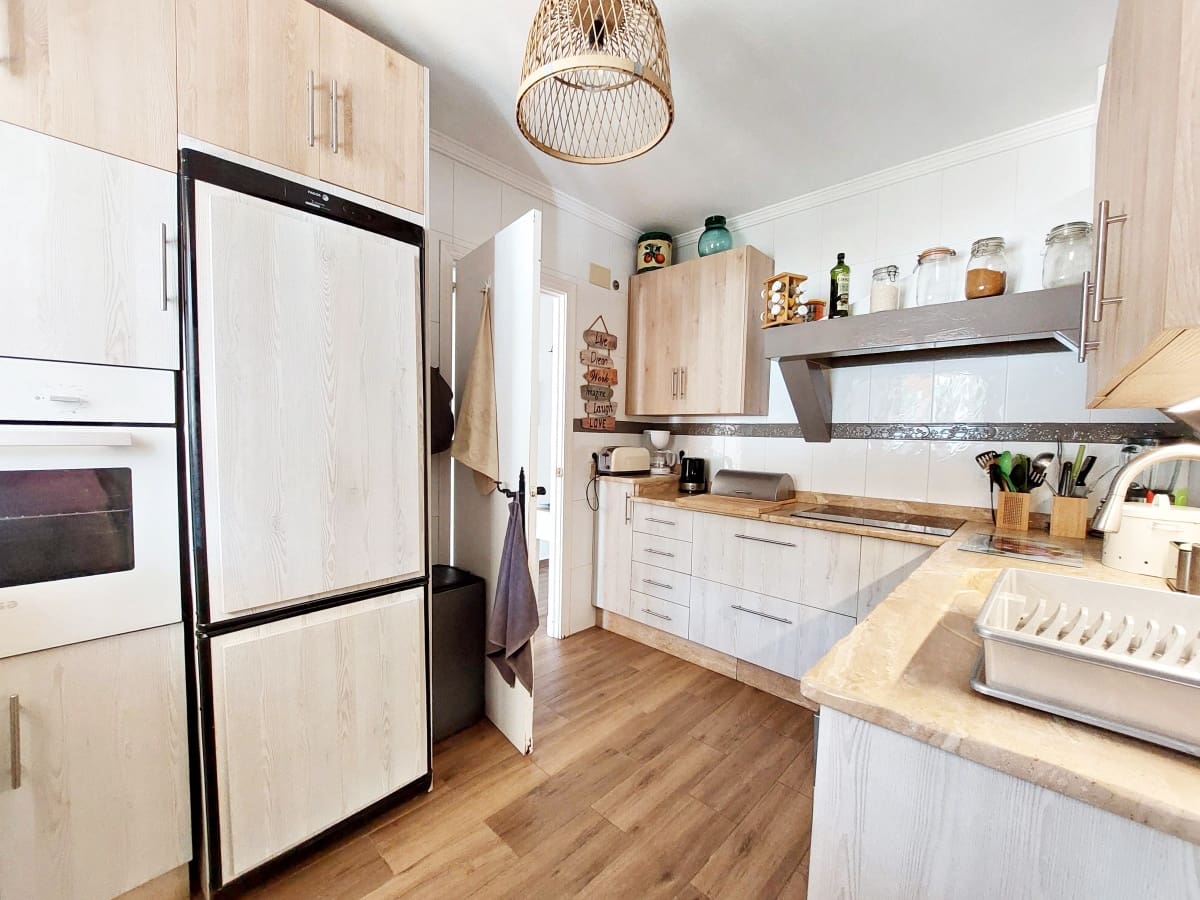 4 soveværelse Villa til salg i Chiclana de la Frontera med swimmingpool garage - € 375.000 (Ref: 8971696)