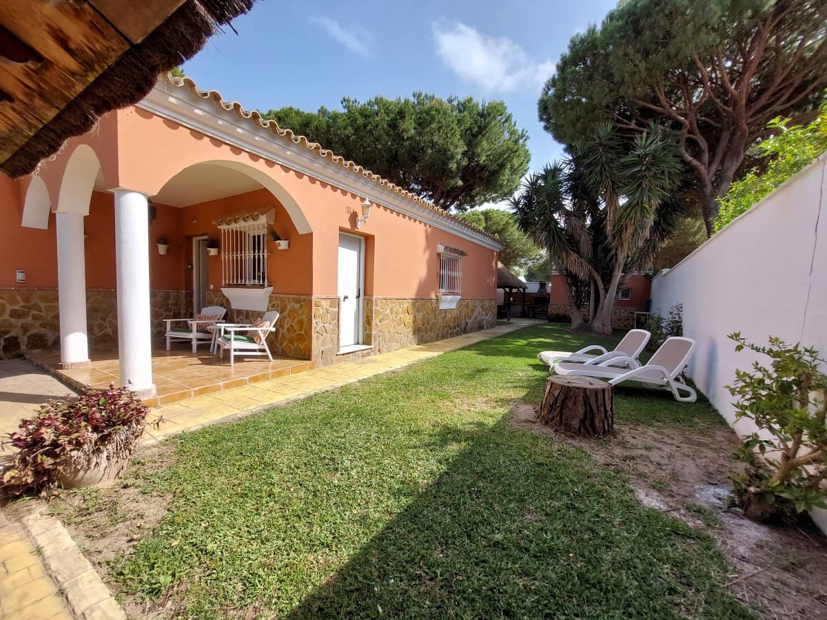 4 soveværelse Villa til salg i Chiclana de la Frontera med swimmingpool garage - € 375.000 (Ref: 8971696)