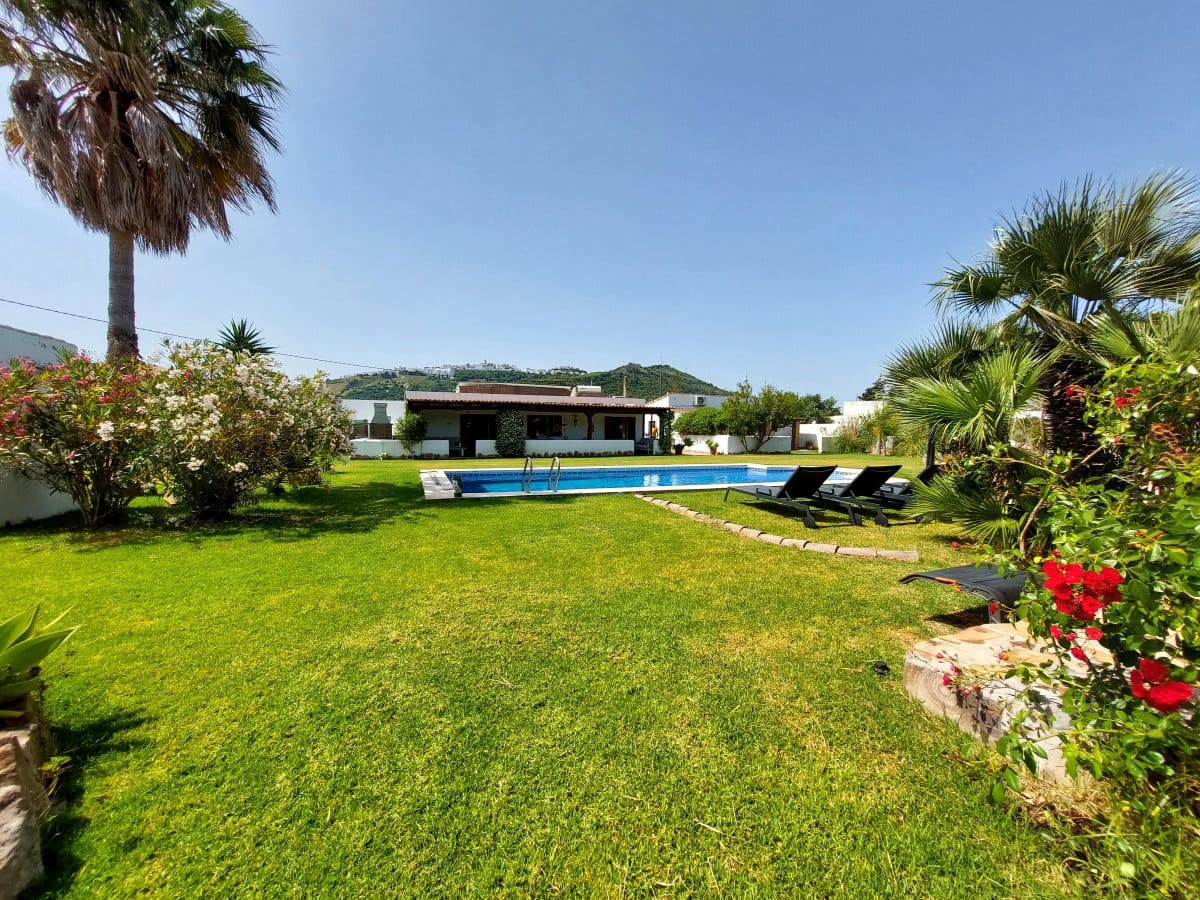 4 slaapkamer Villa te koop in Vejer de la Frontera met zwembad garage - € 695.000 (Ref: 9018576)