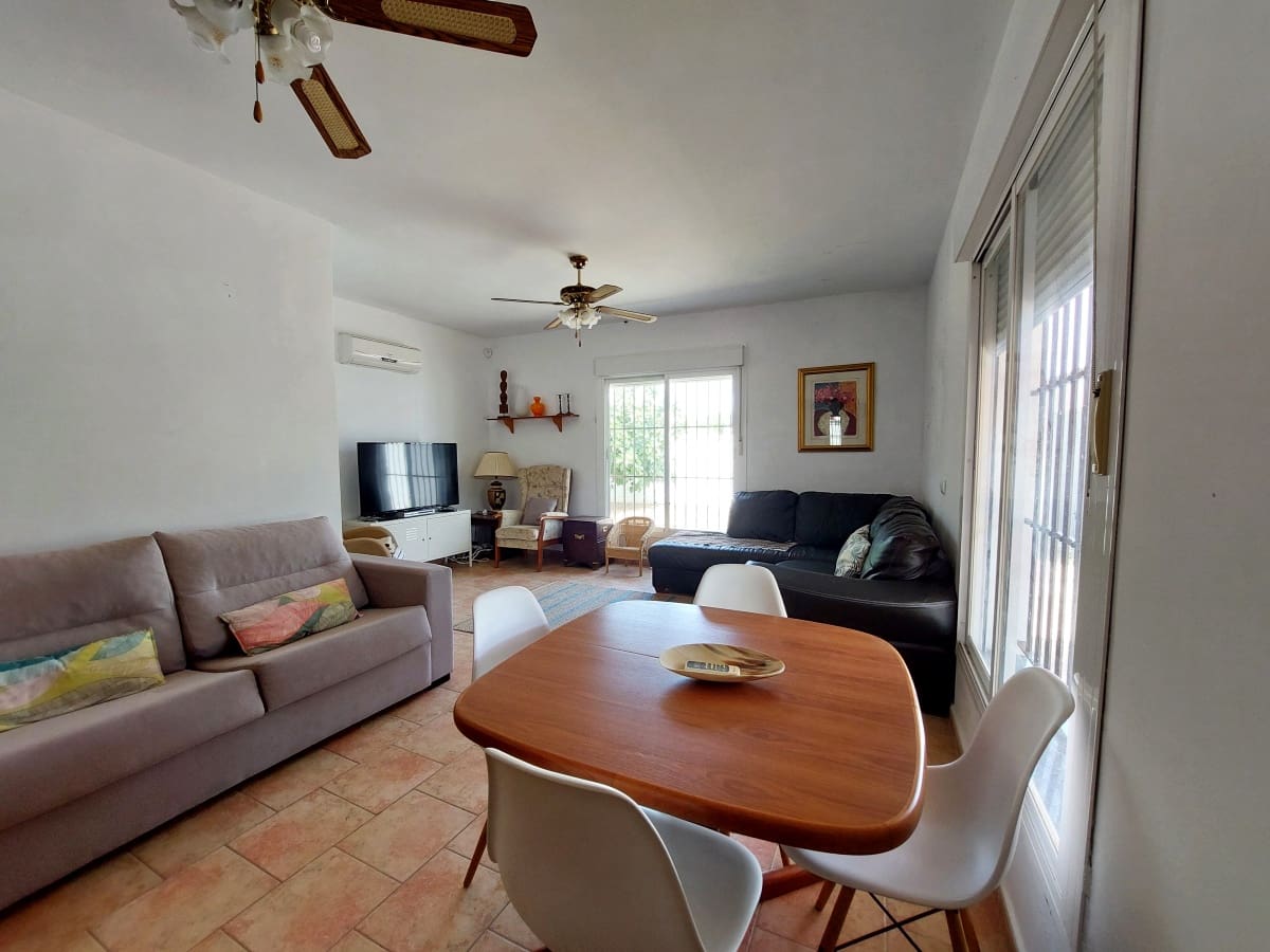 3 soveværelse Villa til salg i Chiclana de la Frontera med swimmingpool garage - € 225.000 (Ref: 9066379)