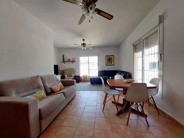 3 soveværelse Villa til salg i Chiclana de la Frontera med swimmingpool garage - € 225.000 (Ref: 9066379)