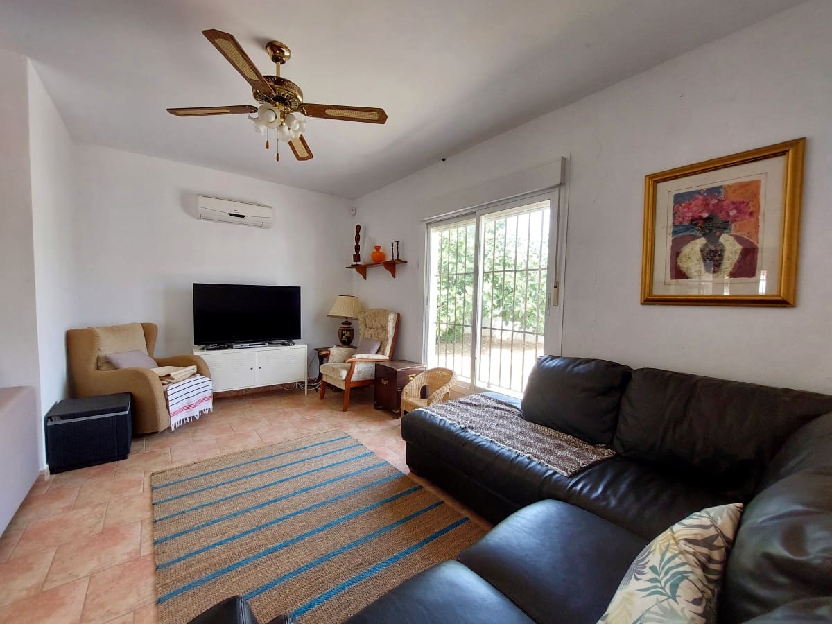 3 soveværelse Villa til salg i Chiclana de la Frontera med swimmingpool garage - € 225.000 (Ref: 9066379)