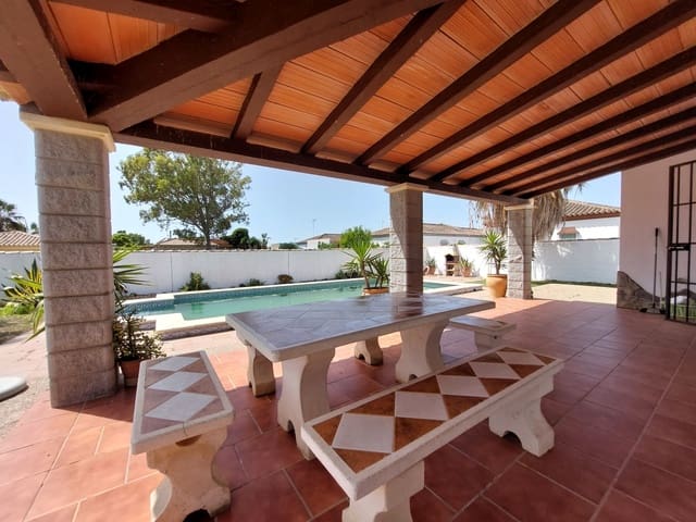 3 soveværelse Villa til salg i Chiclana de la Frontera med swimmingpool garage - € 225.000 (Ref: 9066379)