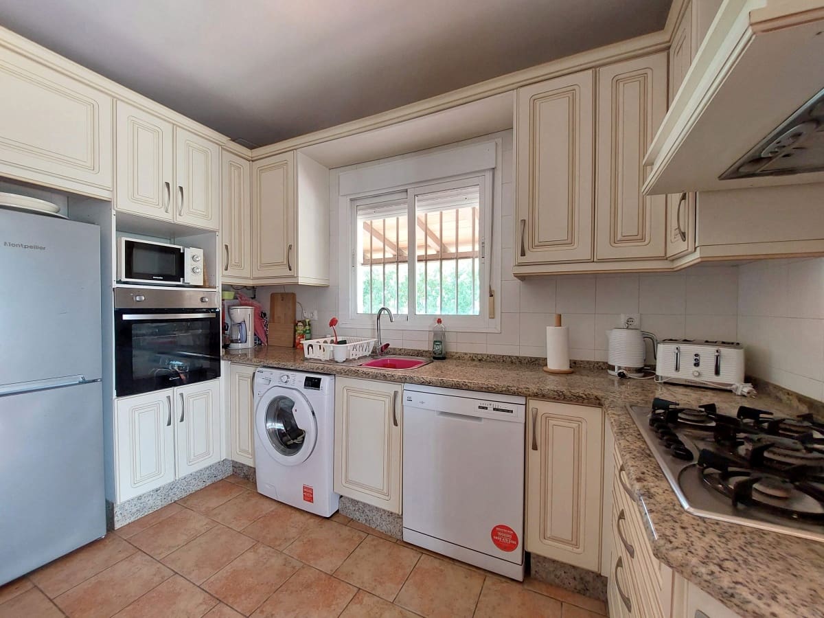 3 soveværelse Villa til salg i Chiclana de la Frontera med swimmingpool garage - € 225.000 (Ref: 9066379)