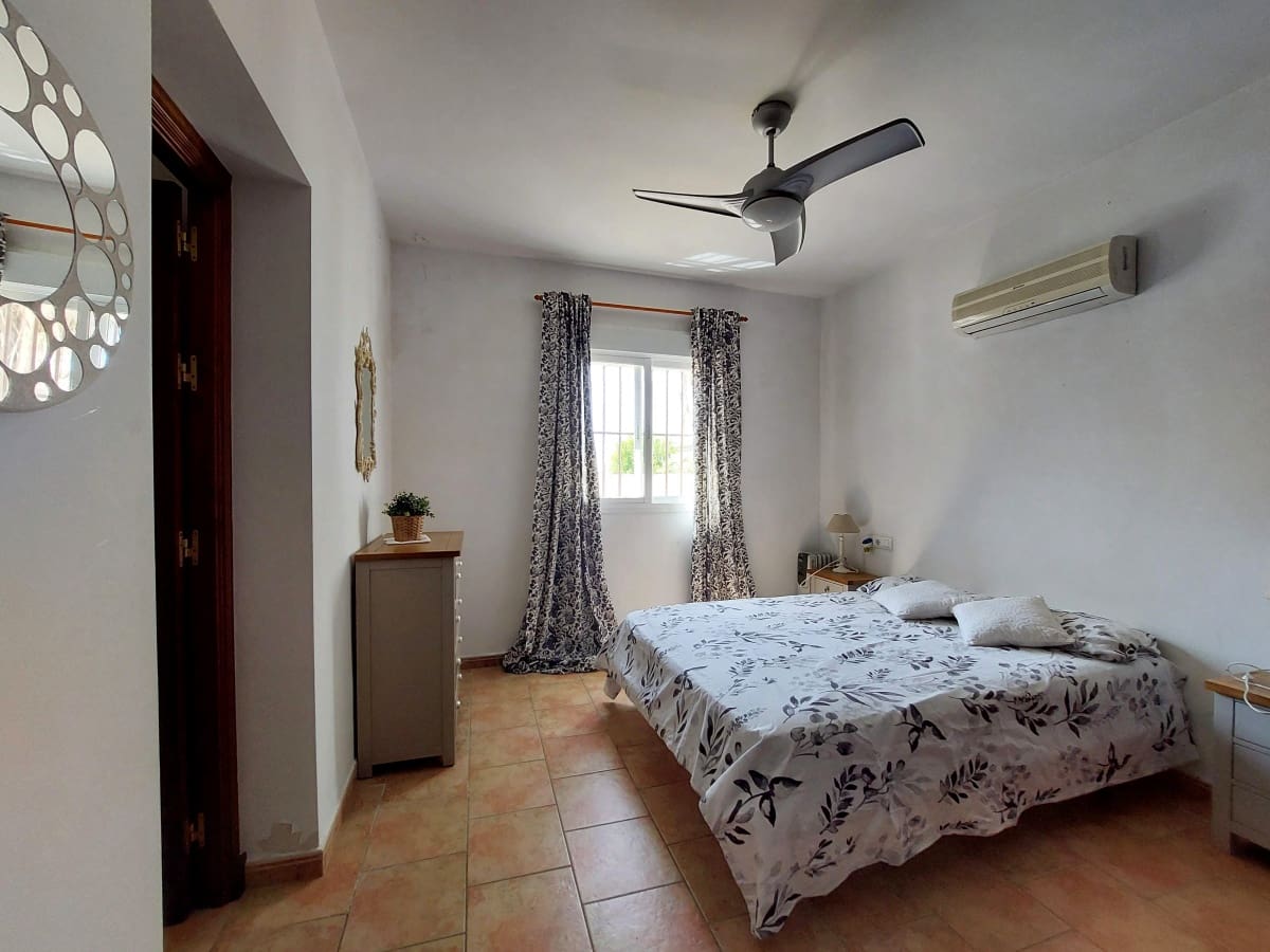 3 soveværelse Villa til salg i Chiclana de la Frontera med swimmingpool garage - € 225.000 (Ref: 9066379)