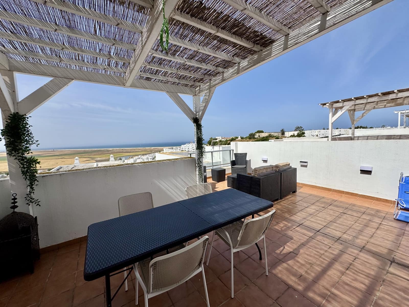 3 soverom Hus til salgs i Conil de la Frontera med svømmebasseng garasje - € 440 000 (Ref: 9078606)