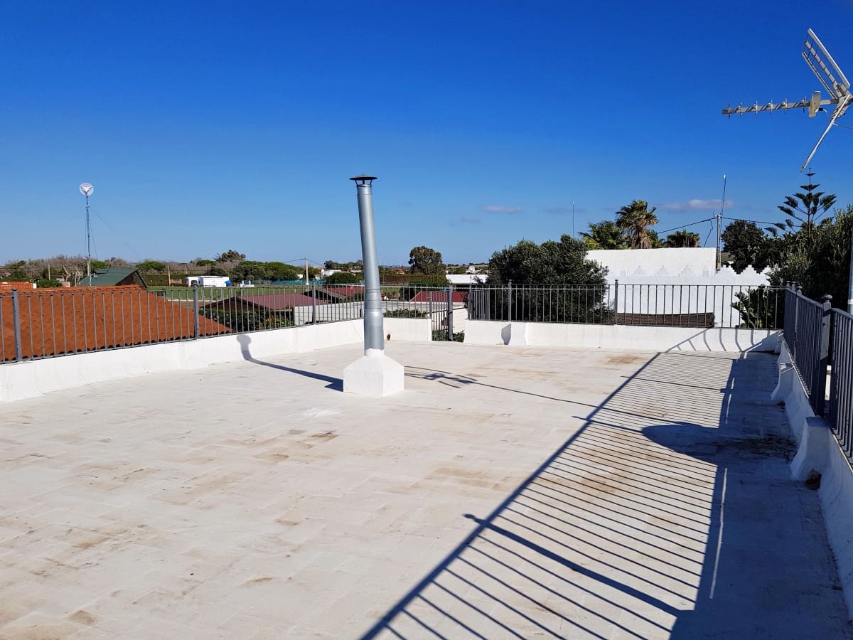 3 soveværelse Villa til salg i Conil de la Frontera med swimmingpool garage - € 454.885 (Ref: 9109937)