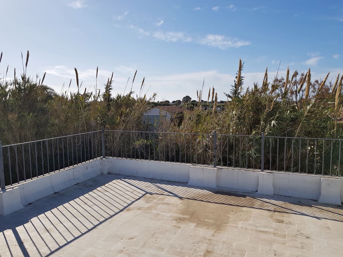 3 soveværelse Villa til salg i Conil de la Frontera med swimmingpool garage - € 454.885 (Ref: 9109937)