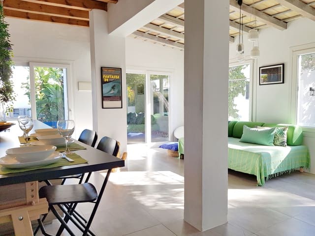 3 soveværelse Villa til salg i Conil de la Frontera med swimmingpool garage - € 454.885 (Ref: 9109937)