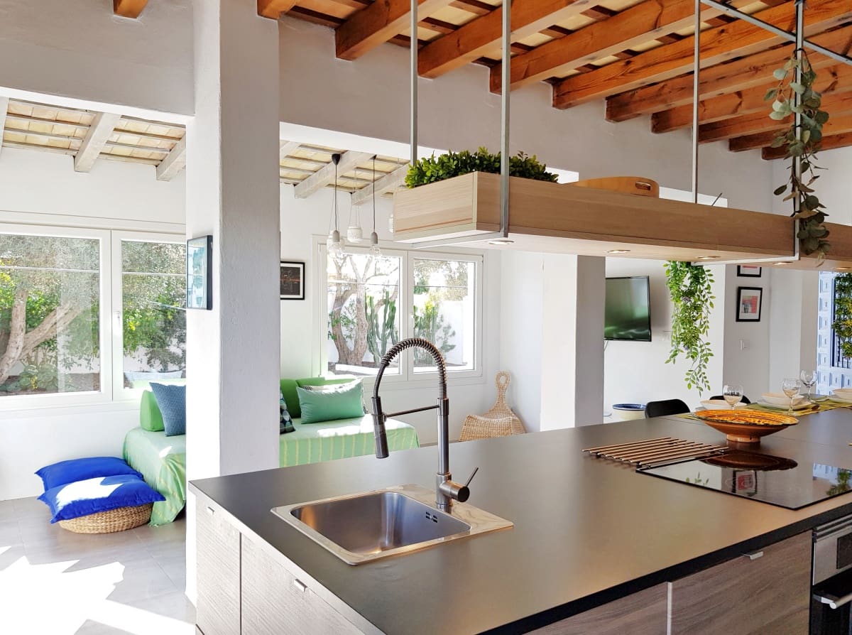 3 soveværelse Villa til salg i Conil de la Frontera med swimmingpool garage - € 454.885 (Ref: 9109937)