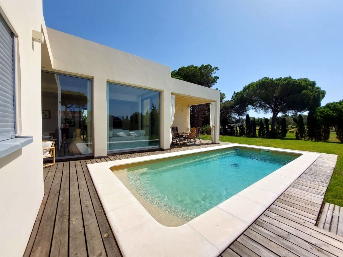 2 soveværelse Villa til salg i Chiclana de la Frontera med swimmingpool garage - € 740.000 (Ref: 9128793)