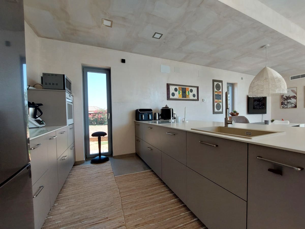 2 soveværelse Villa til salg i Chiclana de la Frontera med swimmingpool garage - € 740.000 (Ref: 9128793)