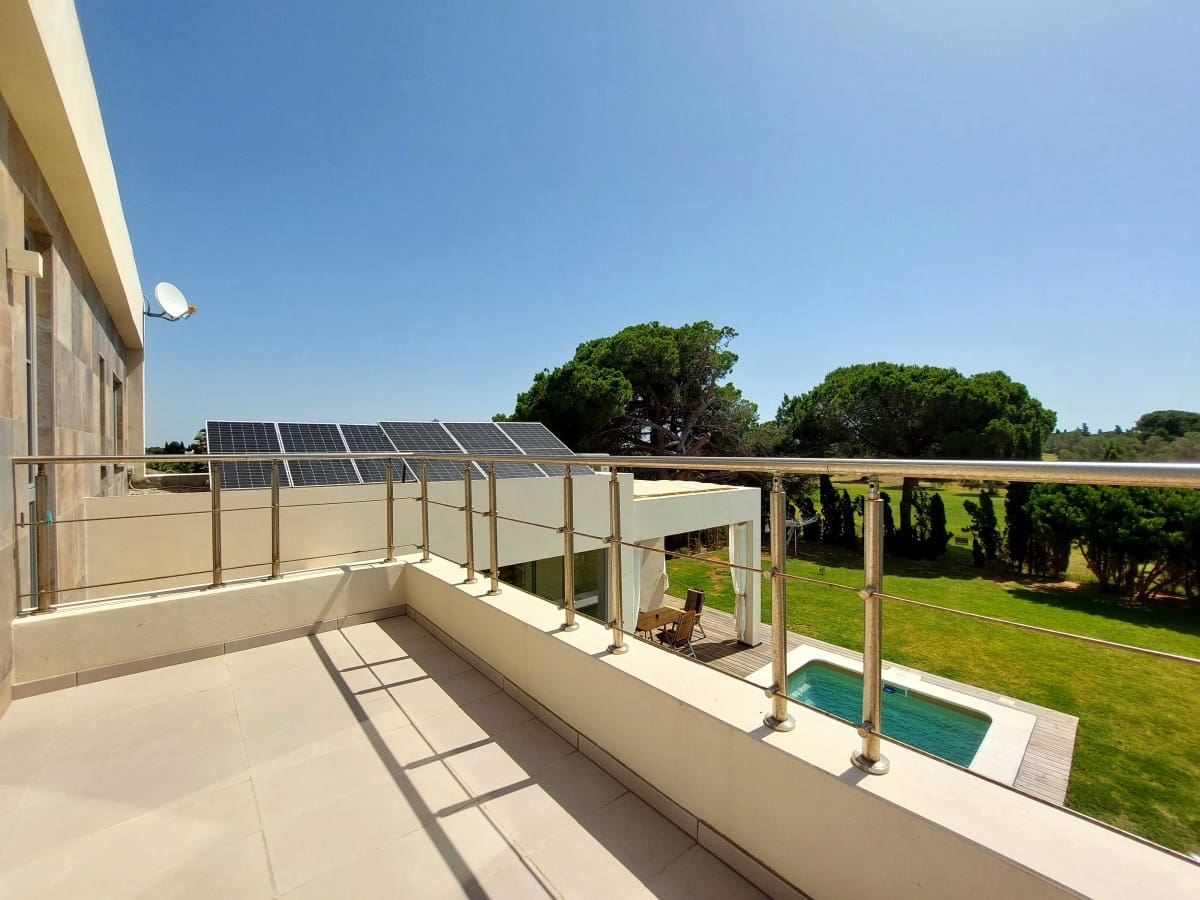 2 soveværelse Villa til salg i Chiclana de la Frontera med swimmingpool garage - € 740.000 (Ref: 9128793)