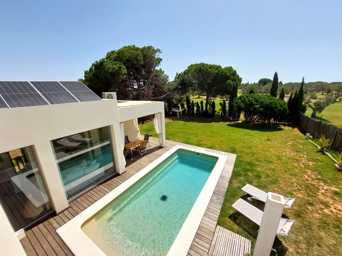 2 soveværelse Villa til salg i Chiclana de la Frontera med swimmingpool garage - € 740.000 (Ref: 9128793)