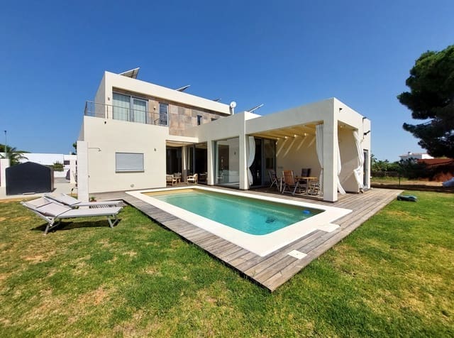 2 soveværelse Villa til salg i Chiclana de la Frontera med swimmingpool garage - € 740.000 (Ref: 9128793)