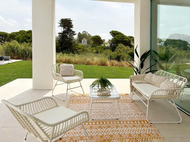 4 soveværelse Villa til salg i Conil de la Frontera med swimmingpool garage - € 1.127.000 (Ref: 9207433)