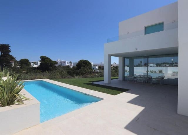 4 sovrum Villa till salu i Conil de la Frontera med pool garage - 1 100 000 € (Ref: 9207433)