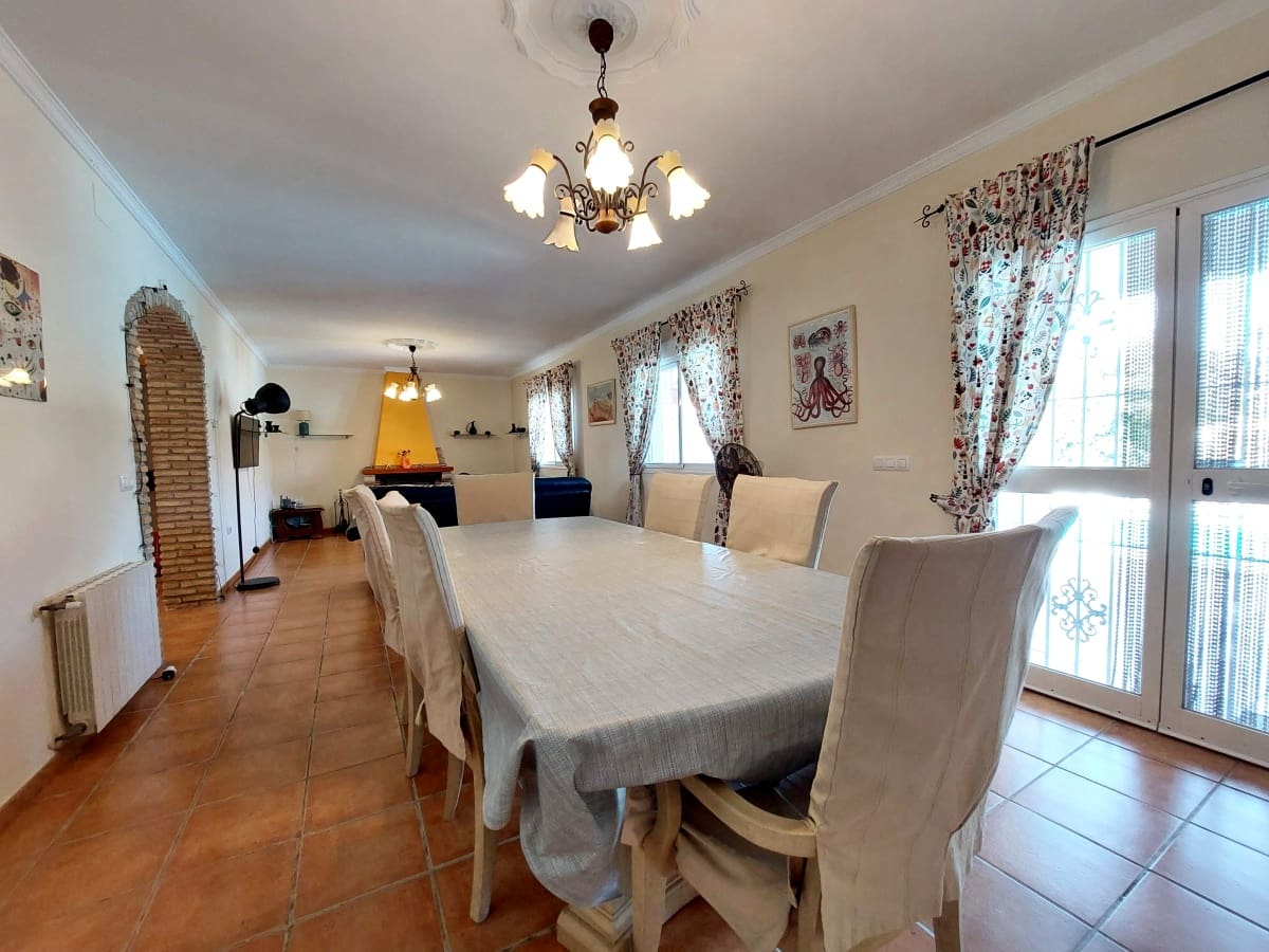 3 sovrum Villa till salu i Chiclana de la Frontera med pool garage - 325 000 € (Ref: 9207621)