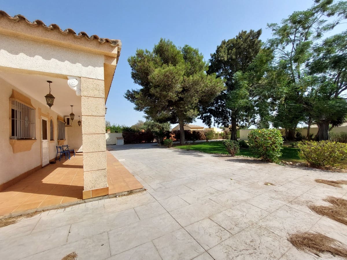 3 sovrum Villa till salu i Chiclana de la Frontera med pool garage - 325 000 € (Ref: 9207621)