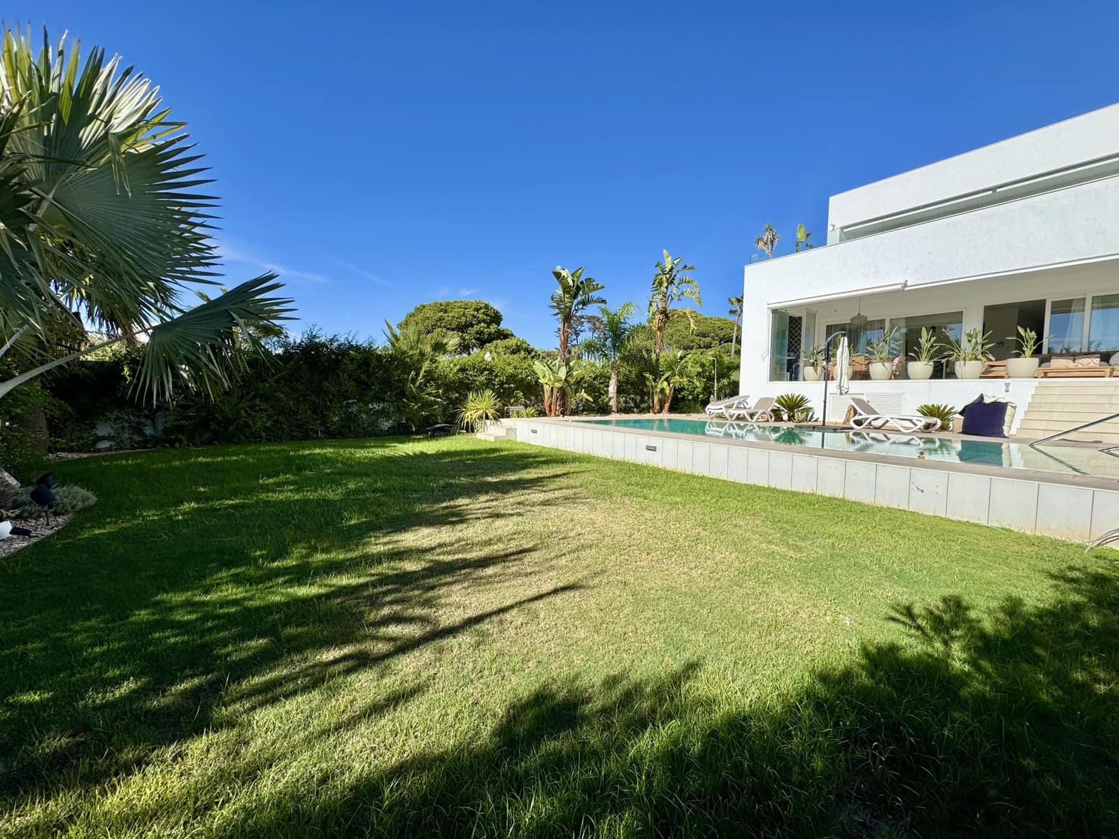 5 soverom Villa til salgs i Conil de la Frontera med svømmebasseng garasje - € 1 595 000 (Ref: 9227342)