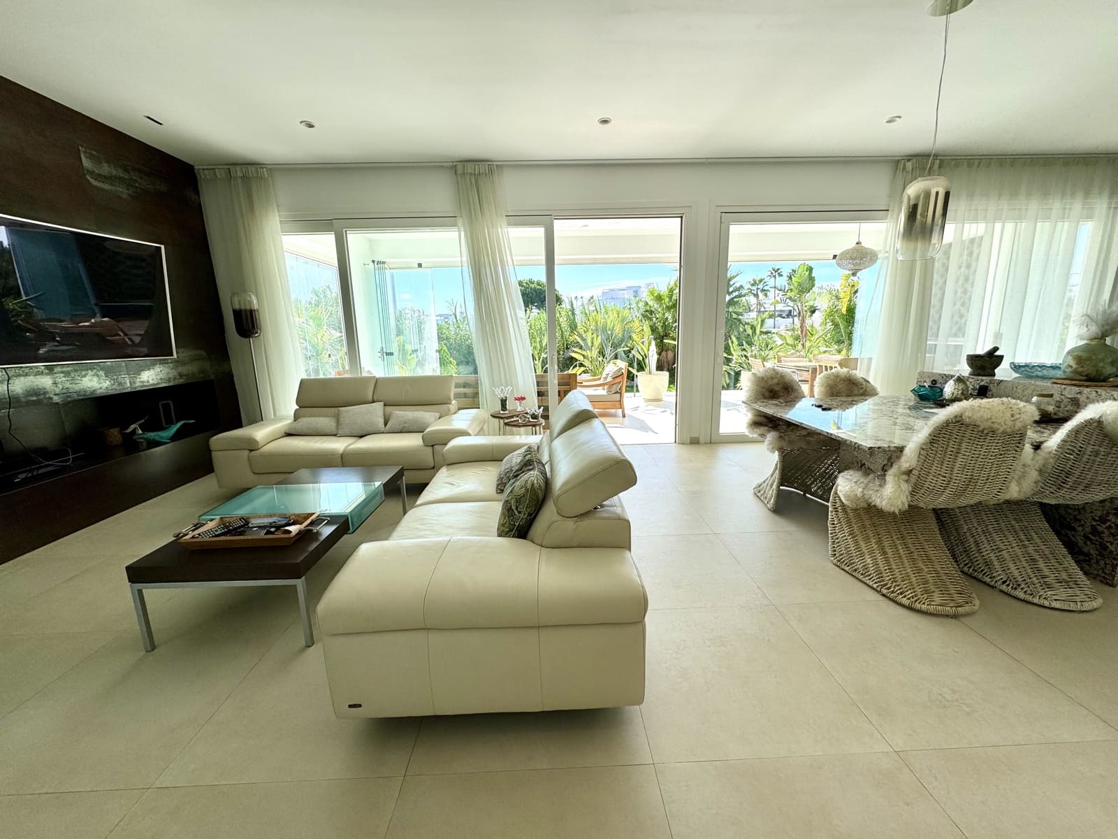 5 soverom Villa til salgs i Conil de la Frontera med svømmebasseng garasje - € 1 595 000 (Ref: 9227342)