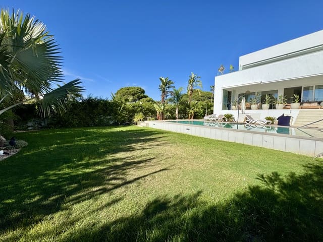 5 makuuhuone Huvila myytävänä paikassa Conil de la Frontera mukana uima-altaan 
autotalli - 1 595 000 € (Ref: 9227342)