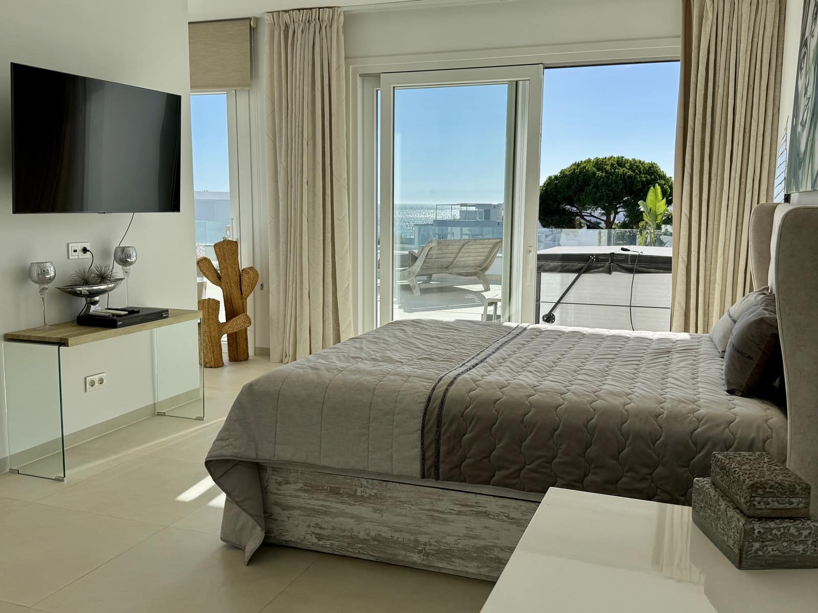 5 soverom Villa til salgs i Conil de la Frontera med svømmebasseng garasje - € 1 595 000 (Ref: 9227342)