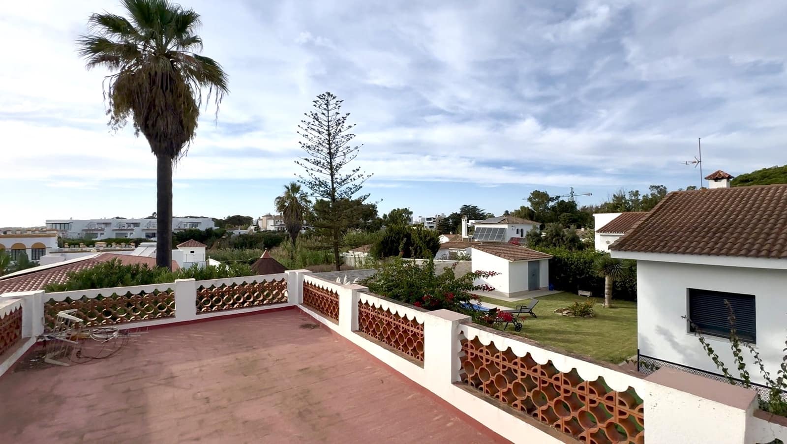 3 soveværelse Villa til salg i Conil de la Frontera med garage - € 549.000 (Ref: 9261935)