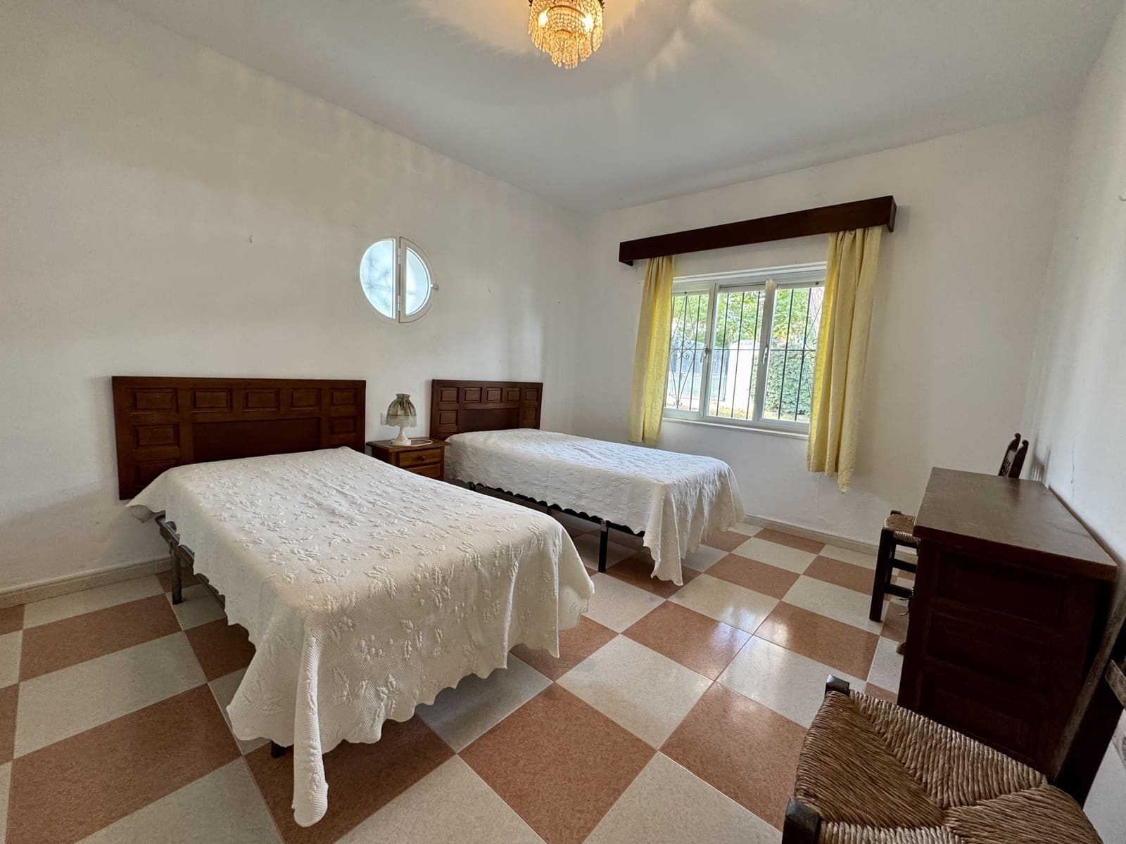 3 soveværelse Villa til salg i Conil de la Frontera med garage - € 549.000 (Ref: 9261935)