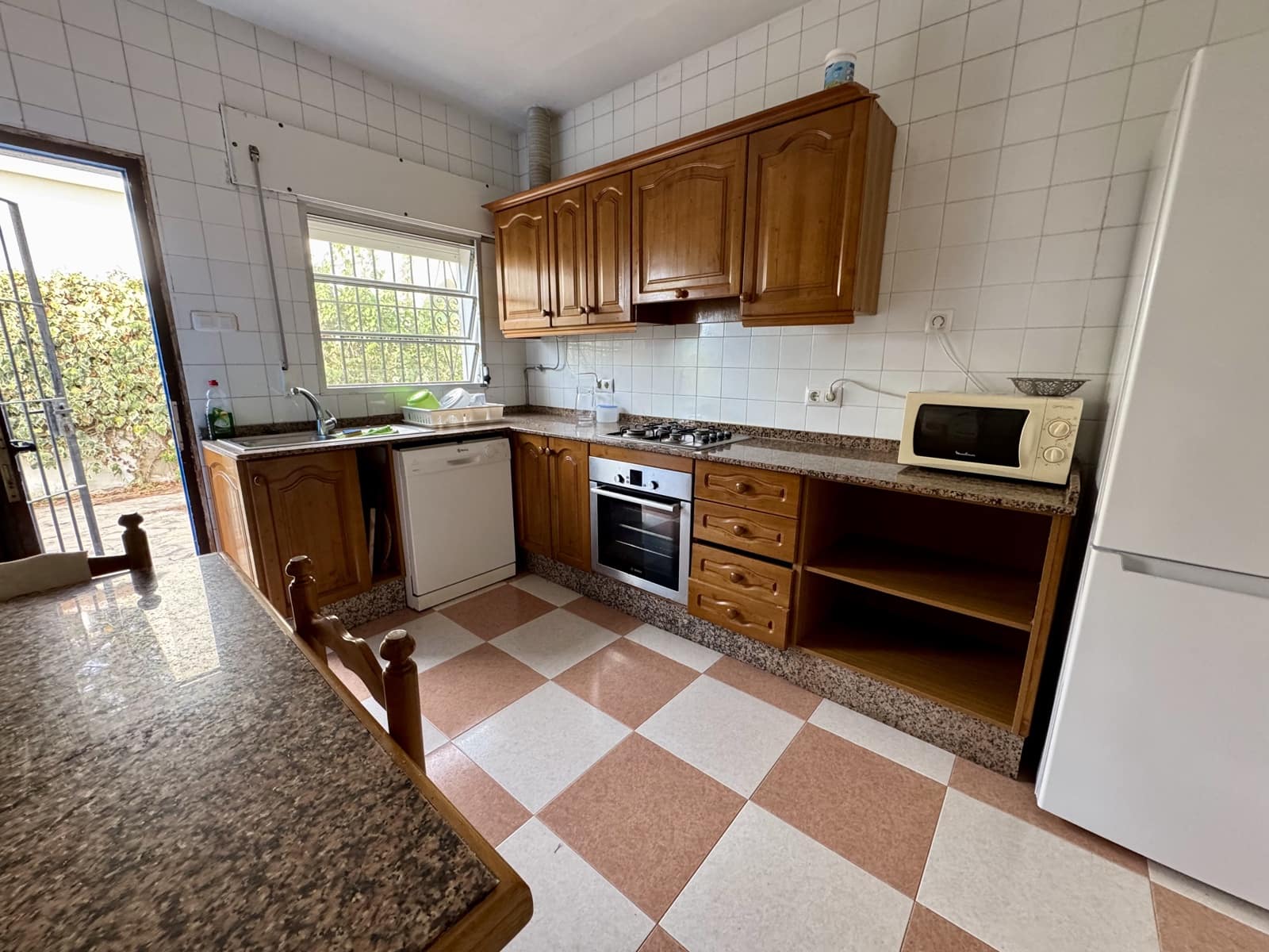 3 soveværelse Villa til salg i Conil de la Frontera med garage - € 549.000 (Ref: 9261935)