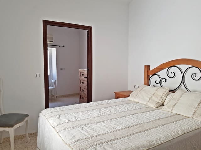 2 soverom Hus til salgs i Alcalá de los Gazules - € 55 000 (Ref: 9261936)