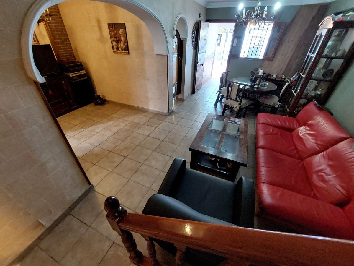 4 soveværelse Byhus til salg i Chiclana de la Frontera med swimmingpool - € 230.000 (Ref: 9295860)