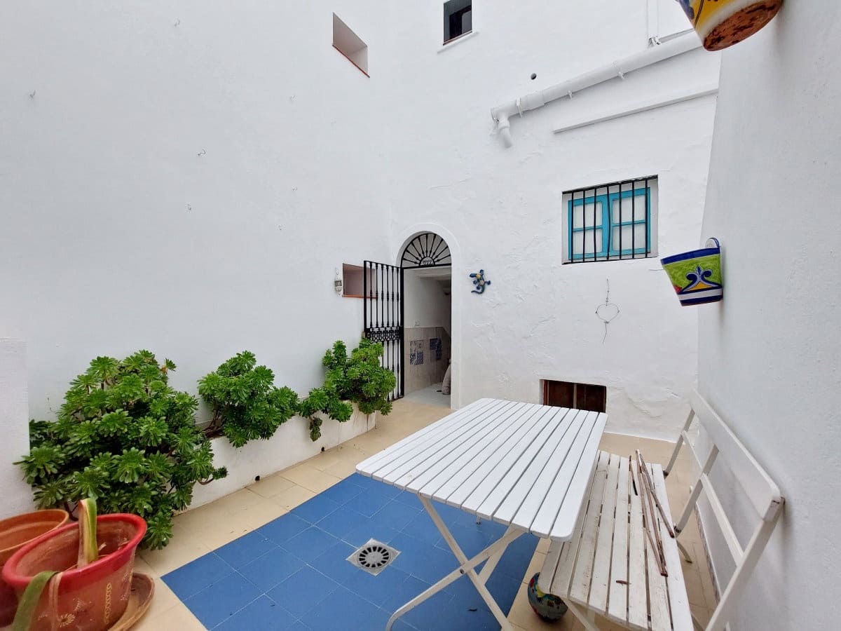 Casa de 4 habitaciones en Alcalá de los Gazules en venta - 179.995 € (Ref: 9357811)