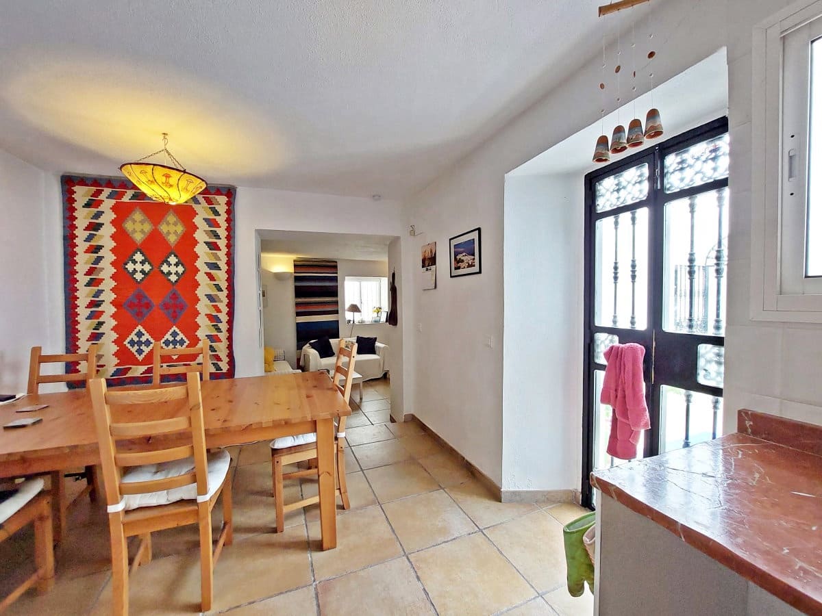 Casa de 4 habitaciones en Alcalá de los Gazules en venta - 179.995 € (Ref: 9357811)