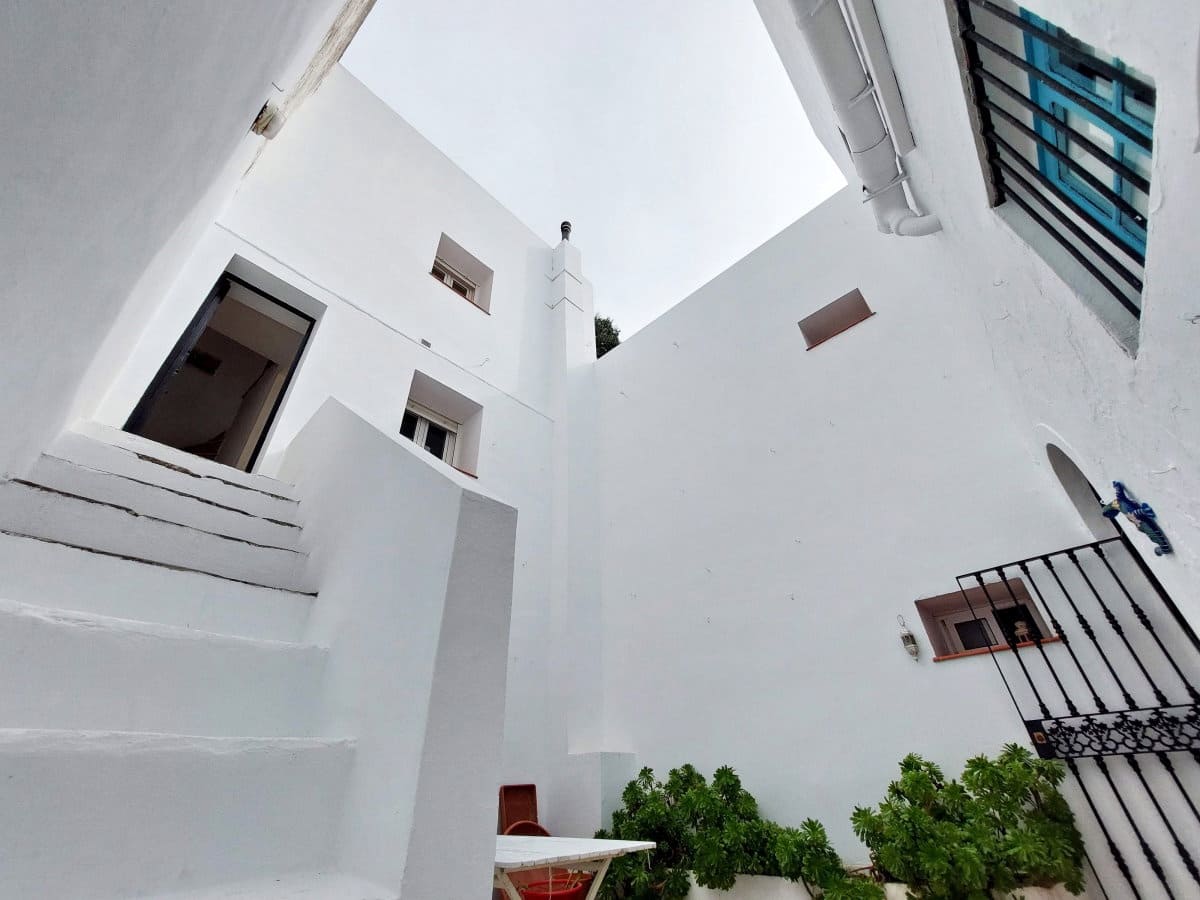 Casa de 4 habitaciones en Alcalá de los Gazules en venta - 179.995 € (Ref: 9357811)
