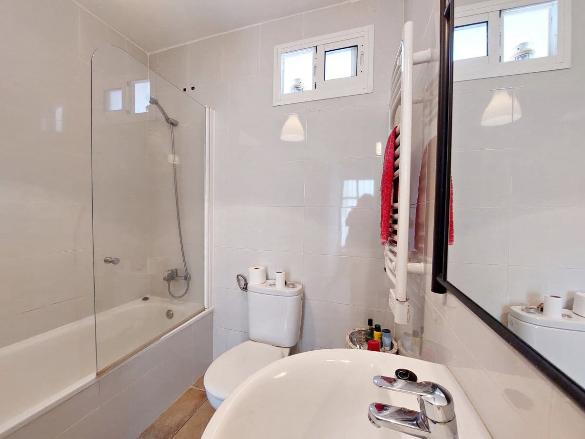 Casa de 4 habitaciones en Alcalá de los Gazules en venta - 179.995 € (Ref: 9357811)