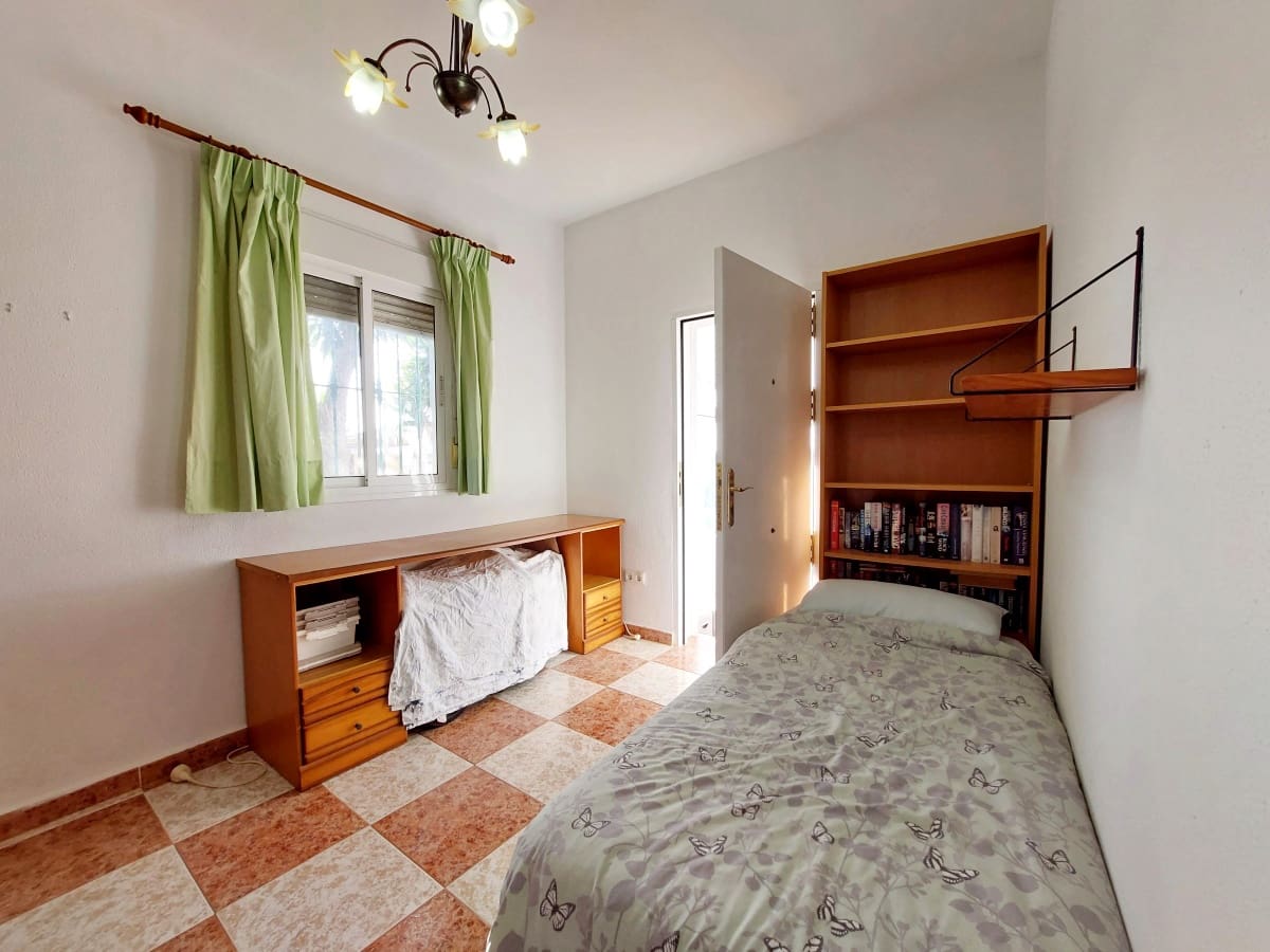 3 soveværelse Villa til salg i Chiclana de la Frontera med swimmingpool garage - € 229.995 (Ref: 9394081)