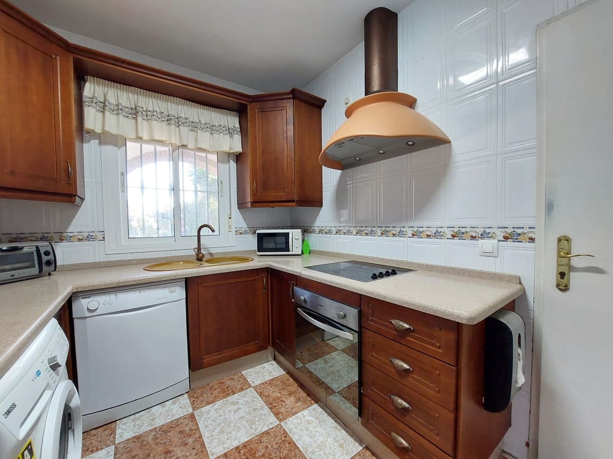 3 soveværelse Villa til salg i Chiclana de la Frontera med swimmingpool garage - € 229.995 (Ref: 9394081)