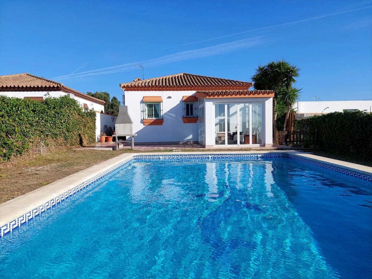 3 soveværelse Villa til salg i Chiclana de la Frontera med swimmingpool garage - € 229.995 (Ref: 9394081)