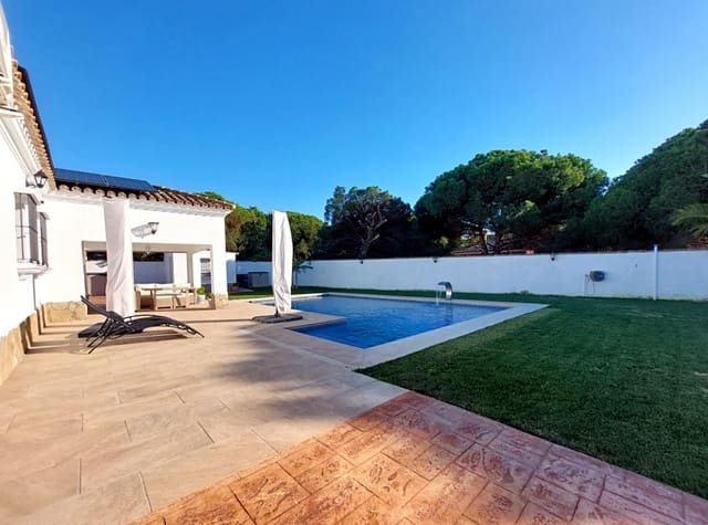 4 soveværelse Villa til salg i Chiclana de la Frontera med swimmingpool garage - € 445.000 (Ref: 9409701)