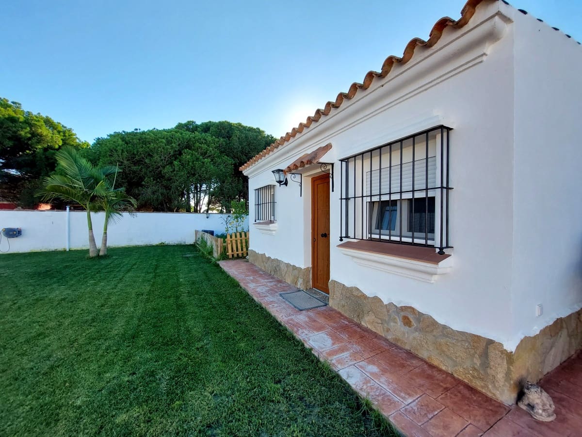4 soverom Villa til salgs i Chiclana de la Frontera med svømmebasseng garasje - € 445 000 (Ref: 9409701)